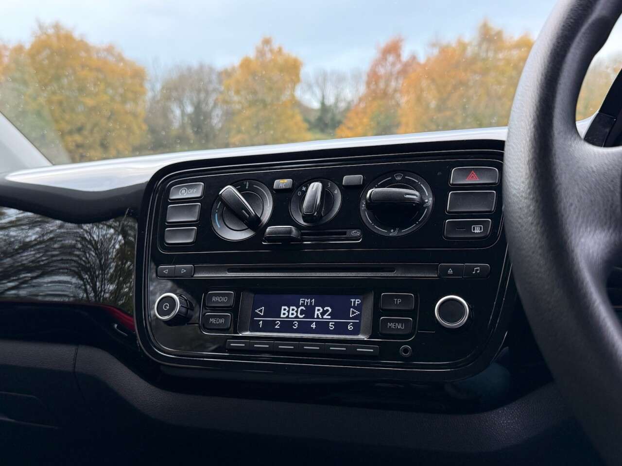 2012 VOLKSWAGEN UP! 2012 VOLKSWAGEN UP!