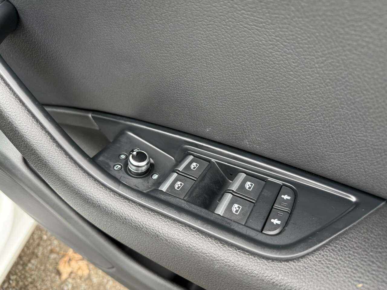 2017 AUDI A4 2017 AUDI A4