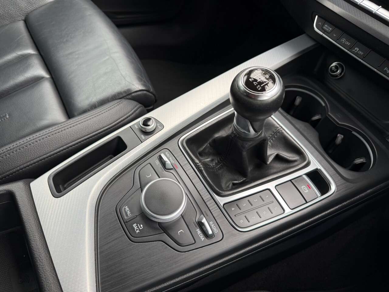 2017 AUDI A4 2017 AUDI A4