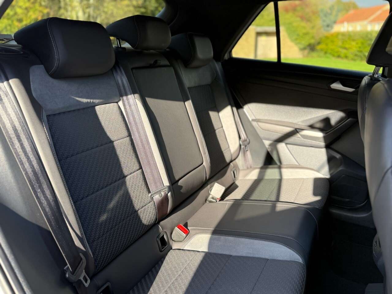 2020 VOLKSWAGEN T-ROC 2020 VOLKSWAGEN T-ROC