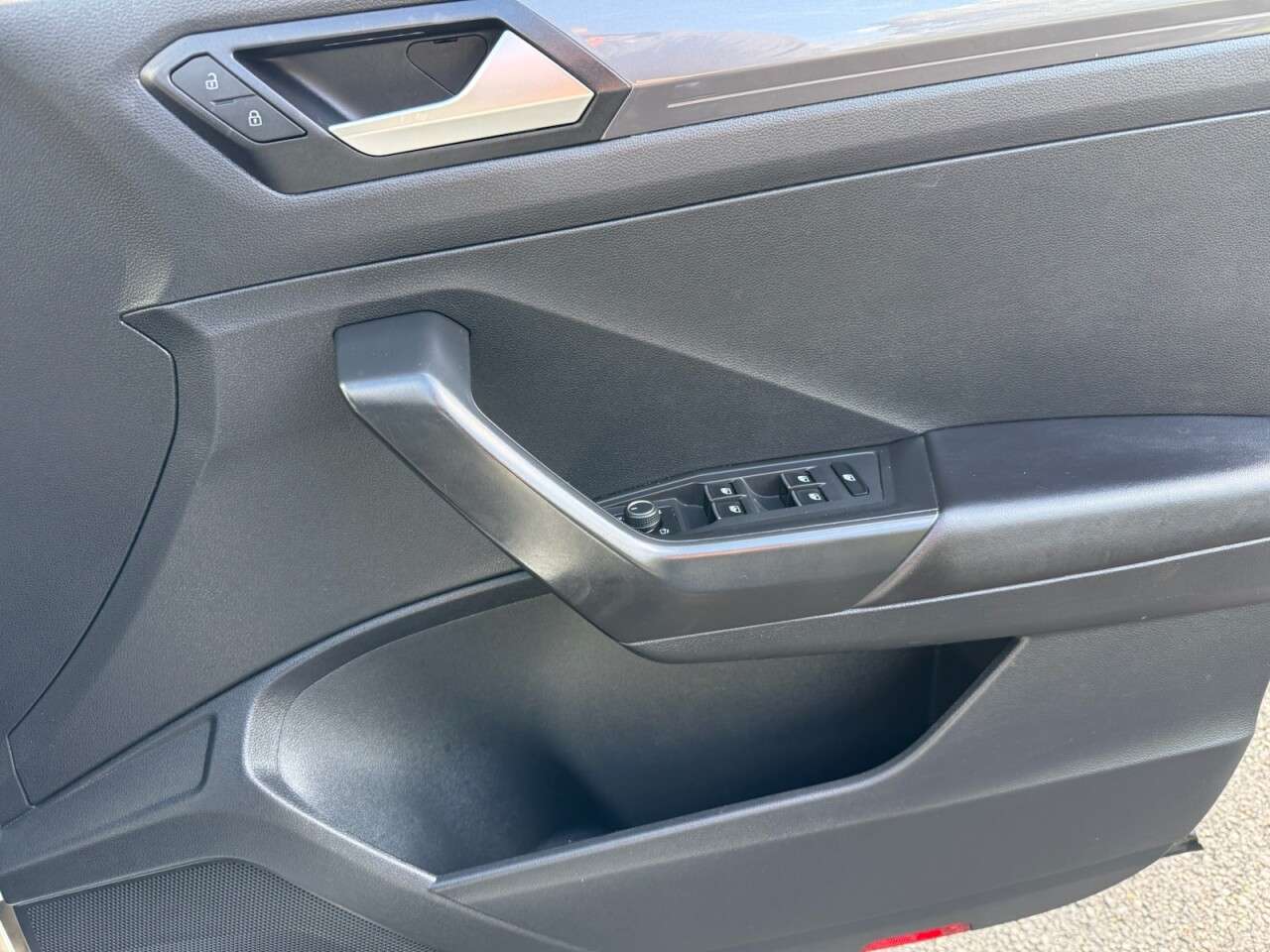 2020 VOLKSWAGEN T-ROC 2020 VOLKSWAGEN T-ROC