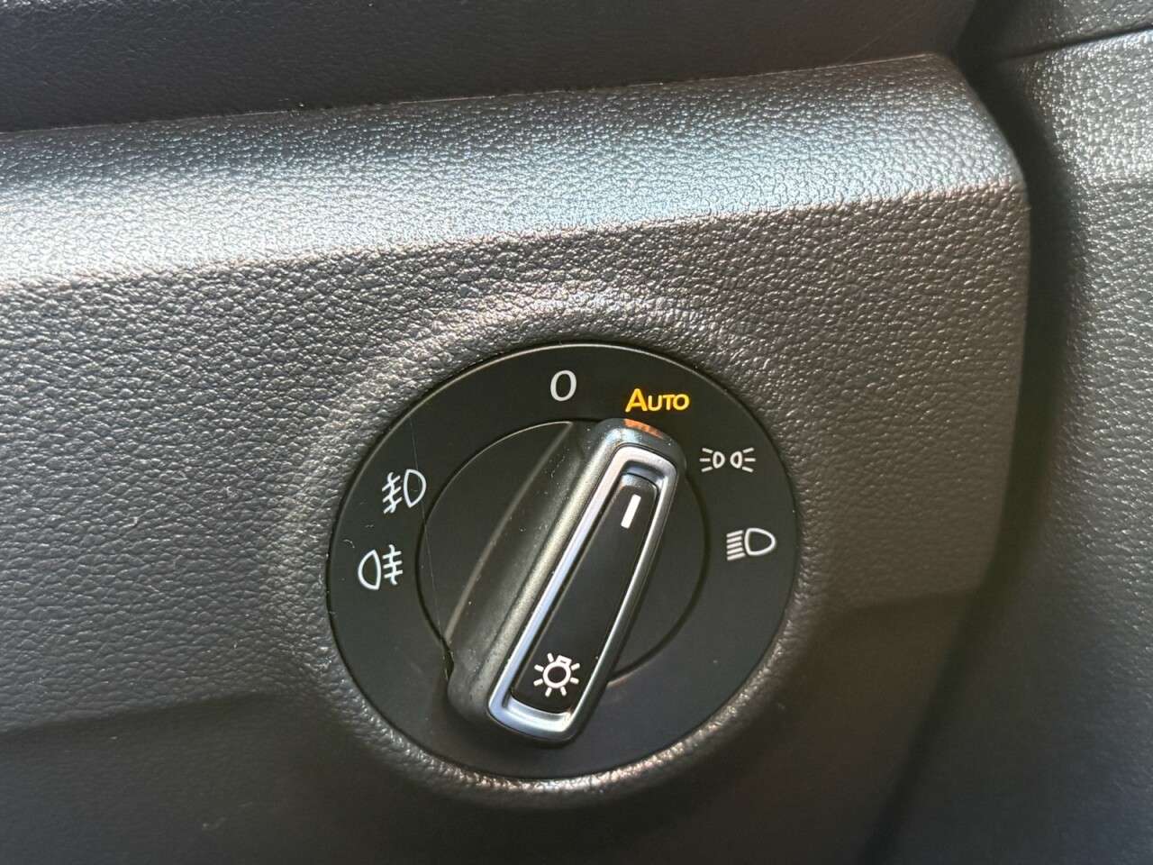 2020 VOLKSWAGEN T-ROC 2020 VOLKSWAGEN T-ROC