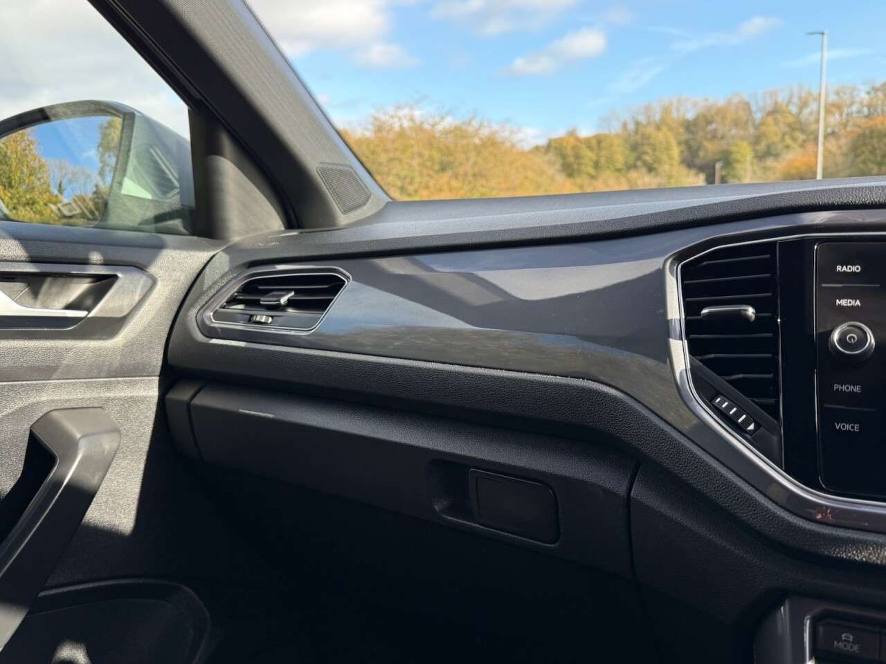 2020 VOLKSWAGEN T-ROC 2020 VOLKSWAGEN T-ROC