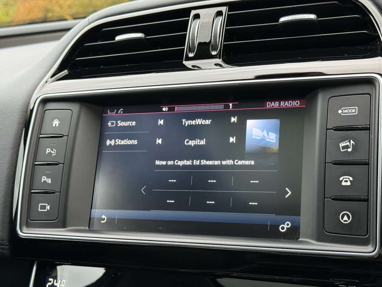 2017 JAGUAR XE 2017 JAGUAR XE