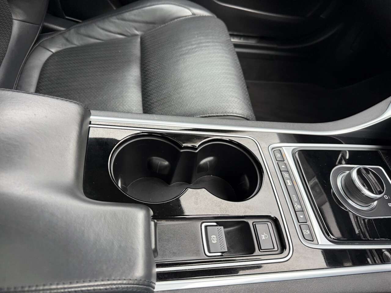 2017 JAGUAR XE 2017 JAGUAR XE