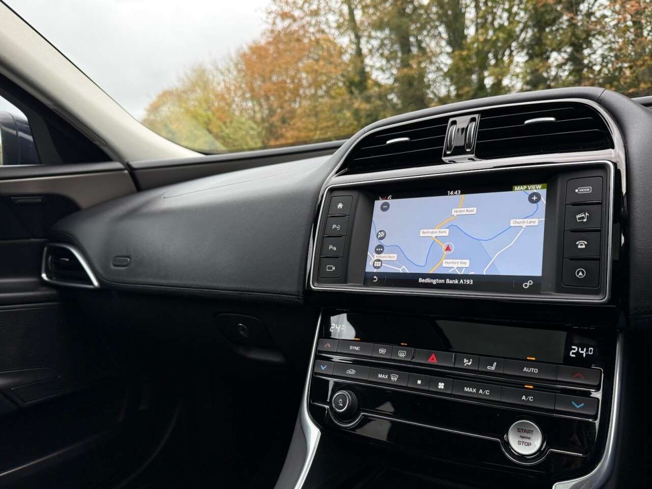 2017 JAGUAR XE 2017 JAGUAR XE