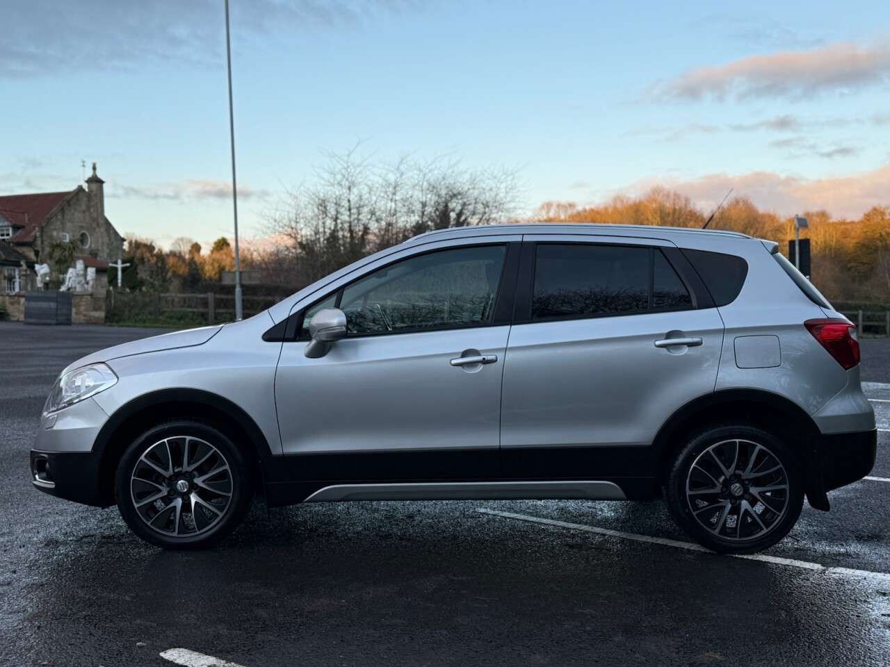 2015 SUZUKI SX4 S-CROSS 2015 SUZUKI SX4 S-CROSS