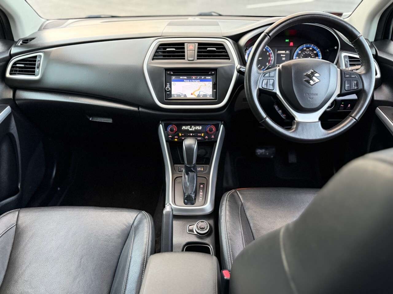 2015 SUZUKI SX4 S-CROSS 2015 SUZUKI SX4 S-CROSS