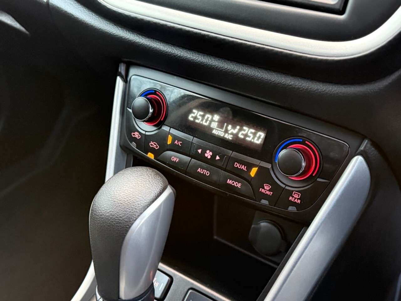 2015 SUZUKI SX4 S-CROSS 2015 SUZUKI SX4 S-CROSS