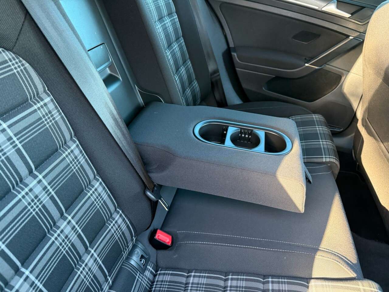 2017 VOLKSWAGEN GOLF 2017 VOLKSWAGEN GOLF