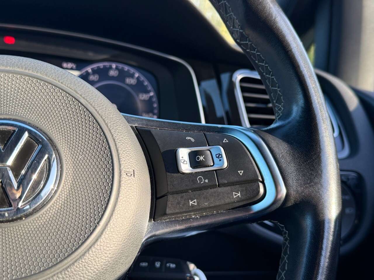 2017 VOLKSWAGEN GOLF 2017 VOLKSWAGEN GOLF