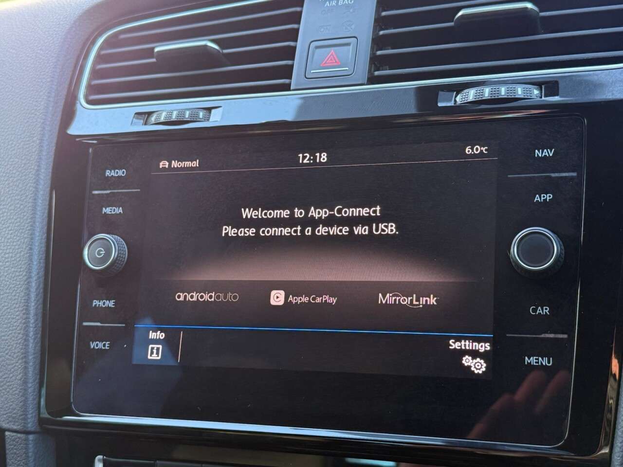 2017 VOLKSWAGEN GOLF 2017 VOLKSWAGEN GOLF