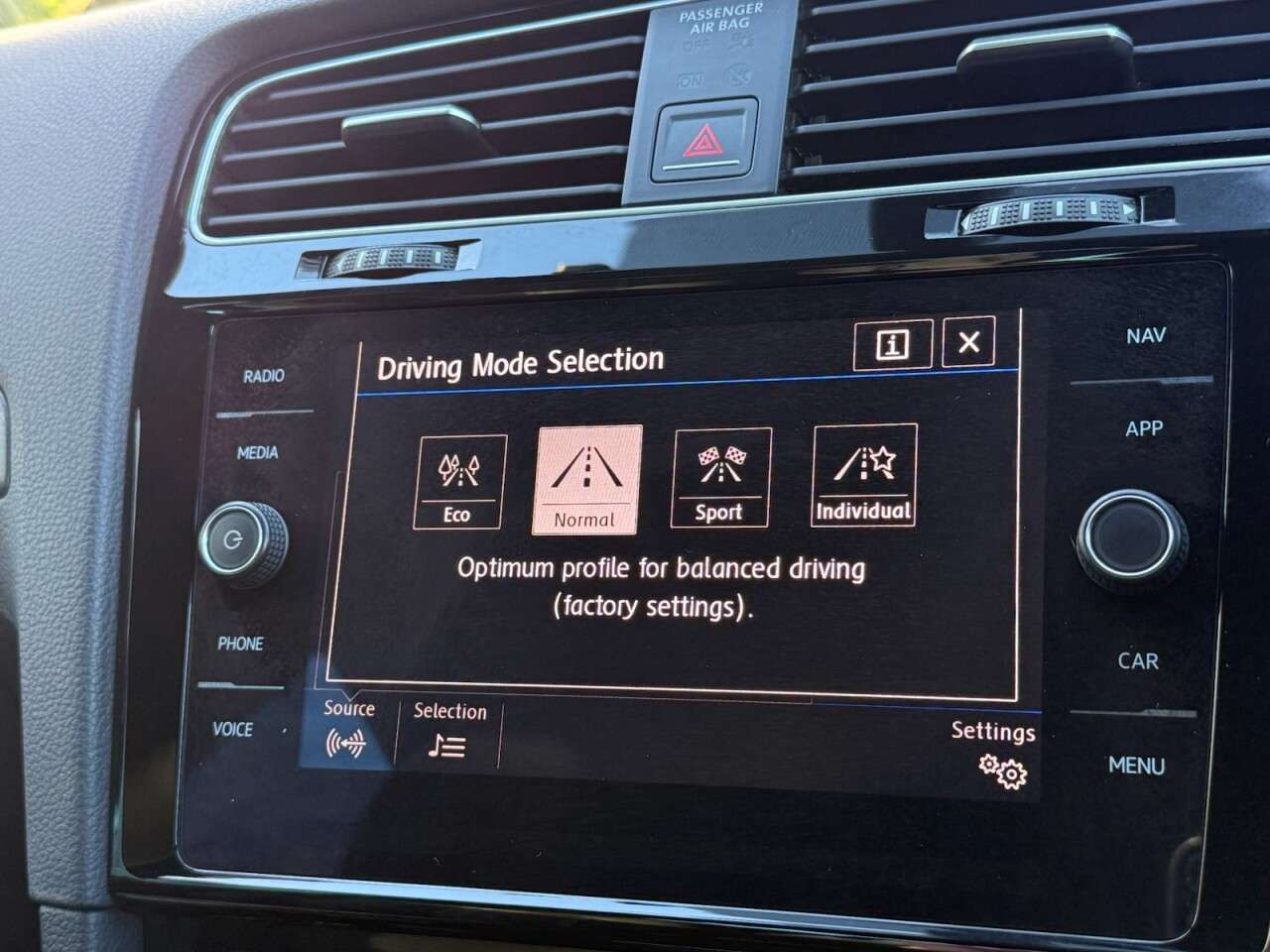 2017 VOLKSWAGEN GOLF 2017 VOLKSWAGEN GOLF