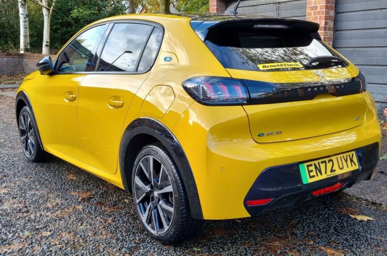 2023 PEUGEOT E-208 2023 PEUGEOT E-208