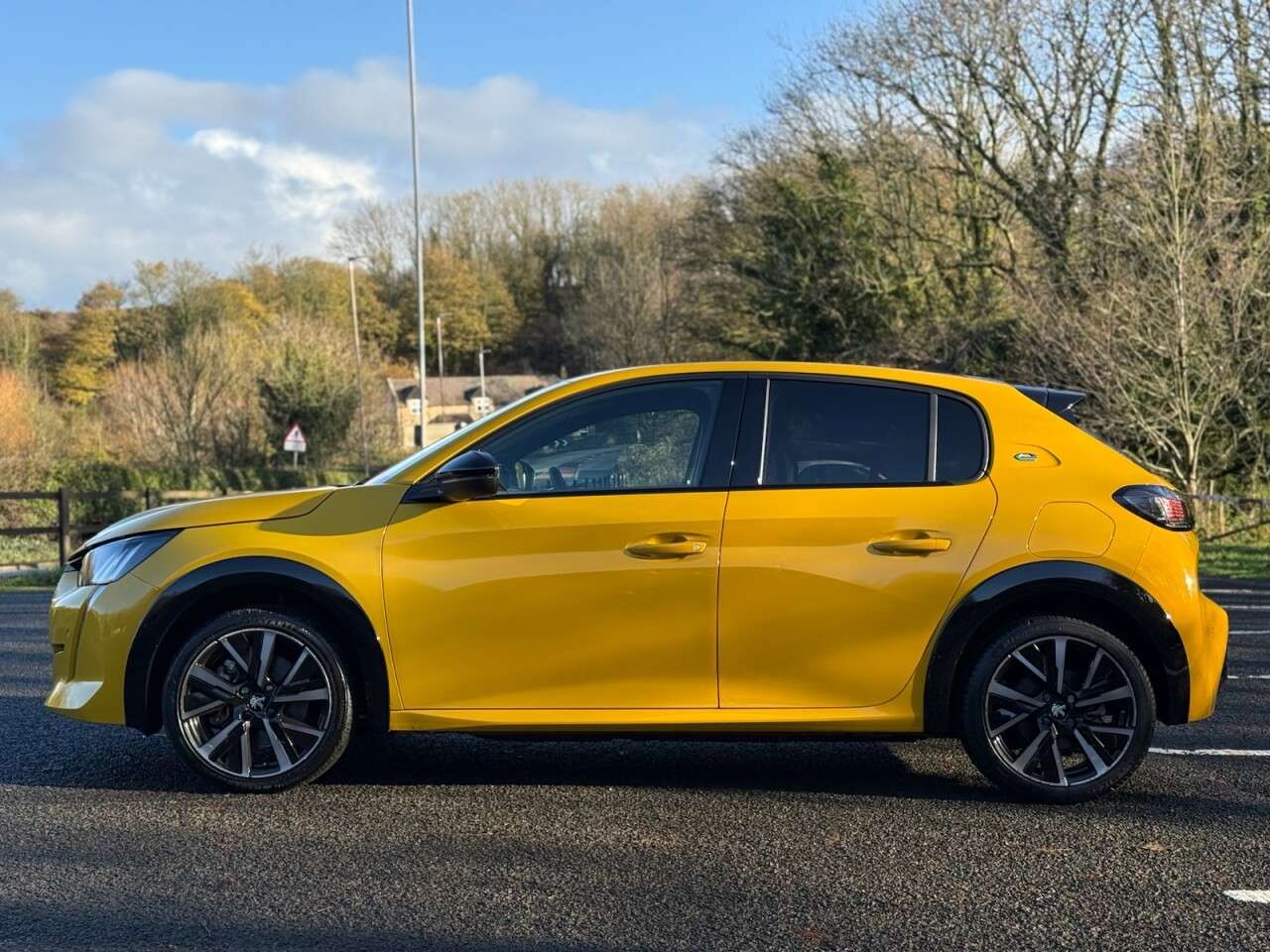 2023 PEUGEOT E-208 2023 PEUGEOT E-208