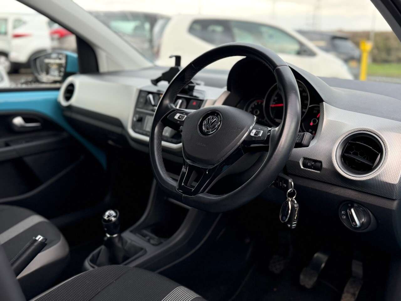 2019 VOLKSWAGEN UP! 2019 VOLKSWAGEN UP!