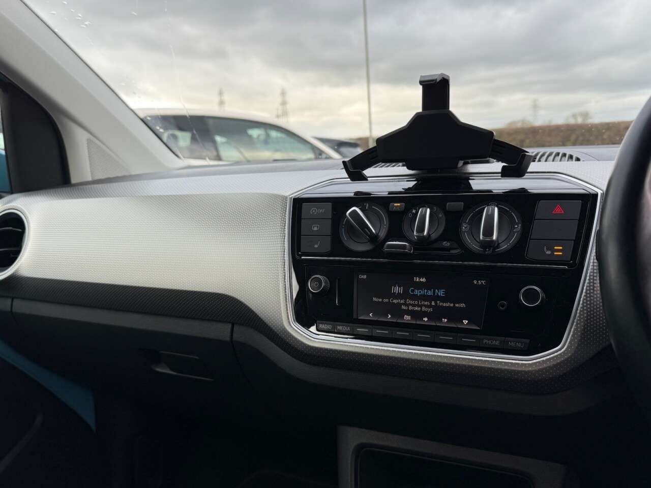 2019 VOLKSWAGEN UP! 2019 VOLKSWAGEN UP!