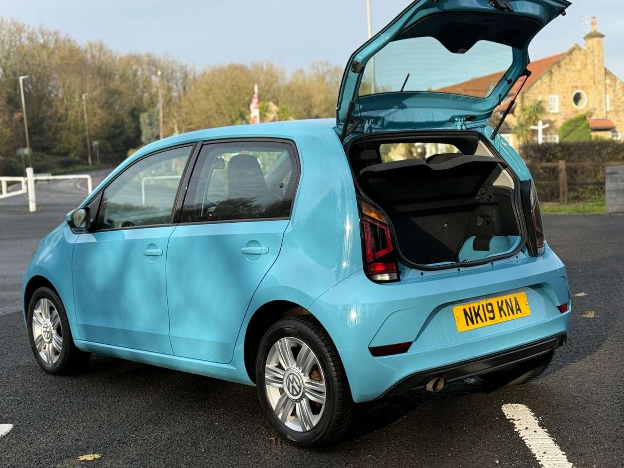 2019 VOLKSWAGEN UP! 2019 VOLKSWAGEN UP!