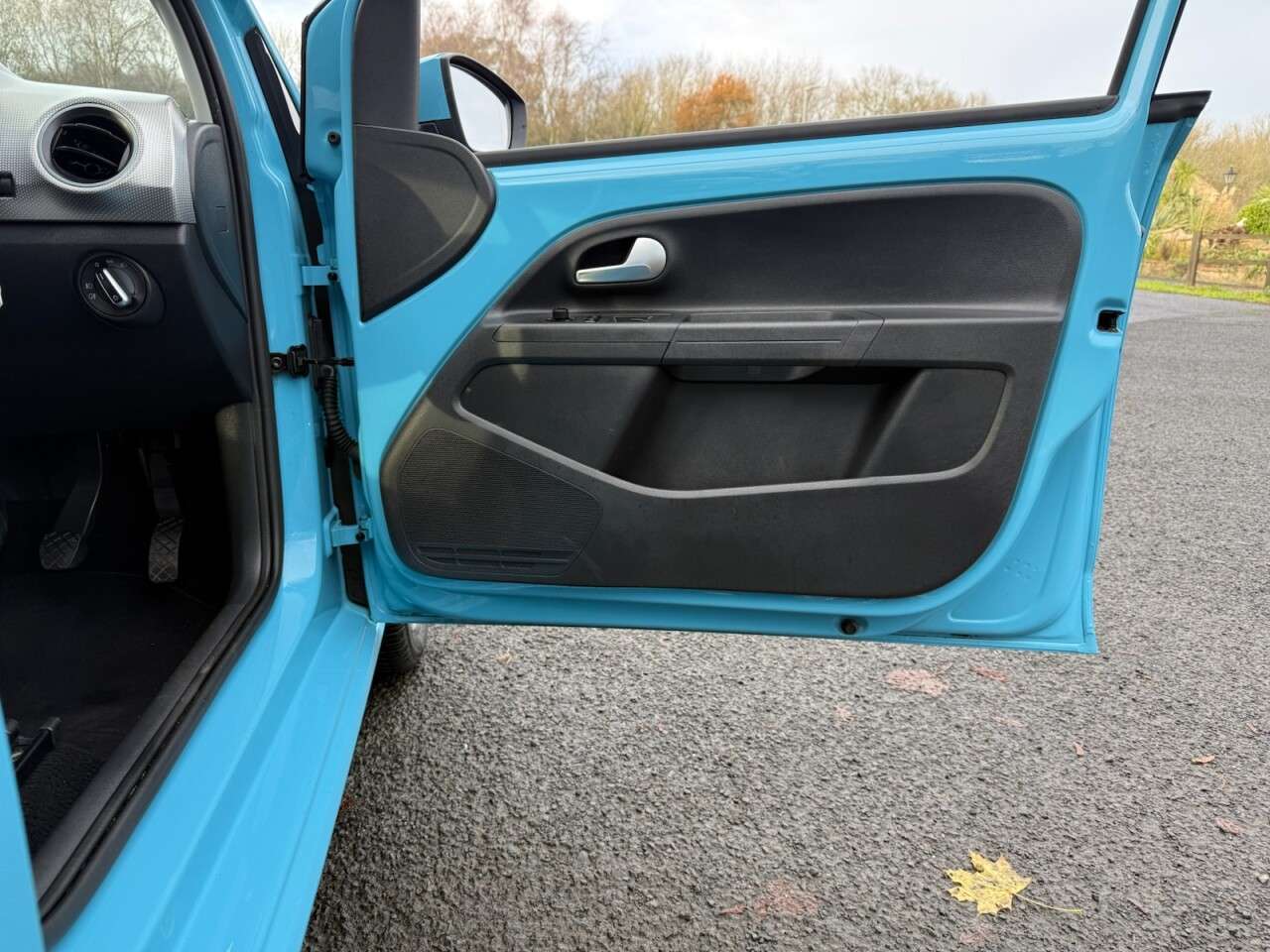 2019 VOLKSWAGEN UP! 2019 VOLKSWAGEN UP!