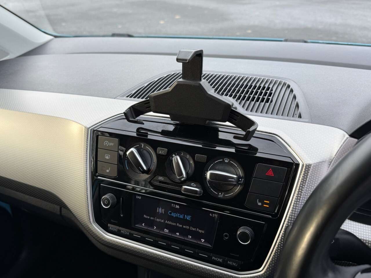 2019 VOLKSWAGEN UP! 2019 VOLKSWAGEN UP!