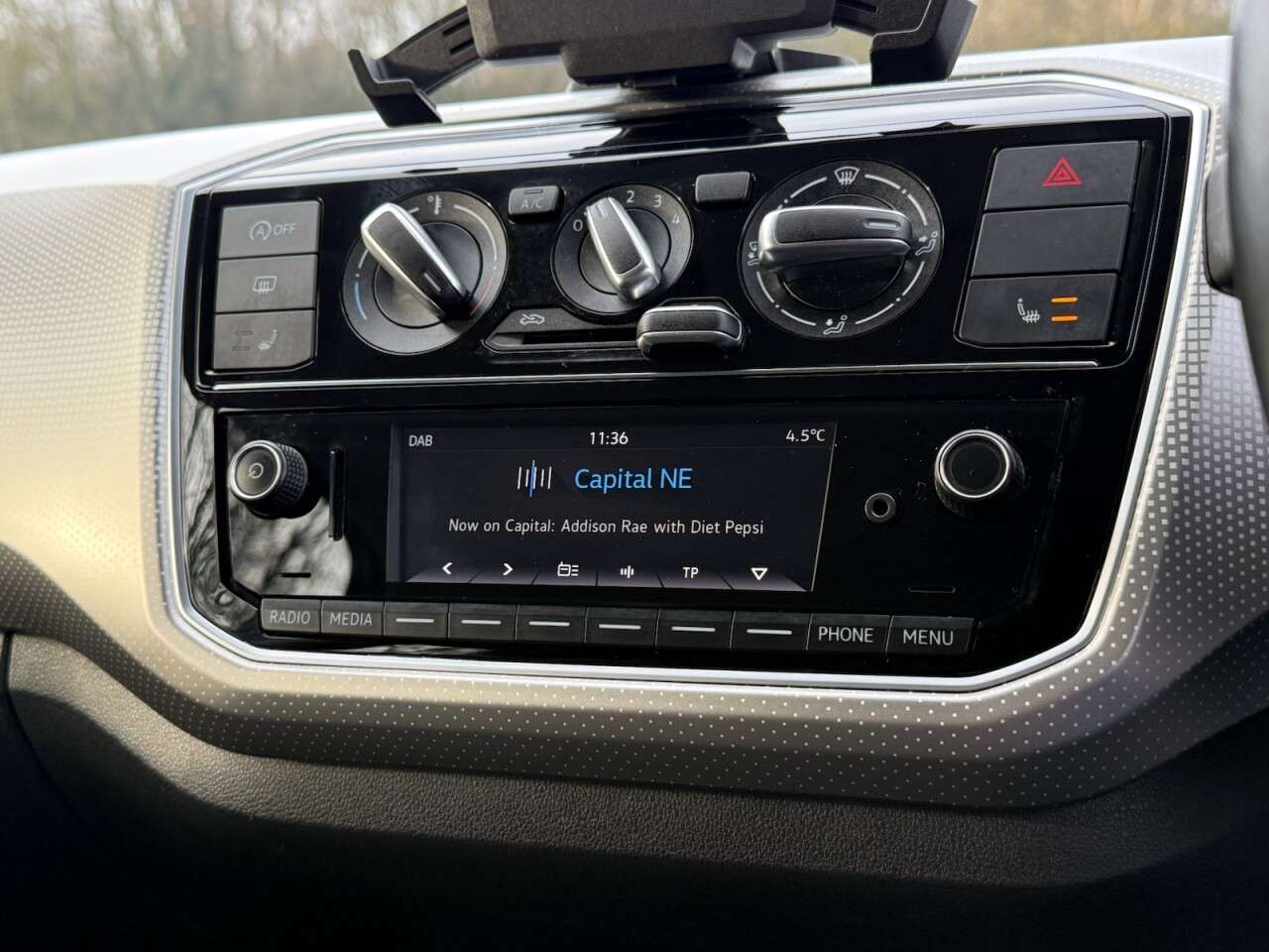 2019 VOLKSWAGEN UP! 2019 VOLKSWAGEN UP!