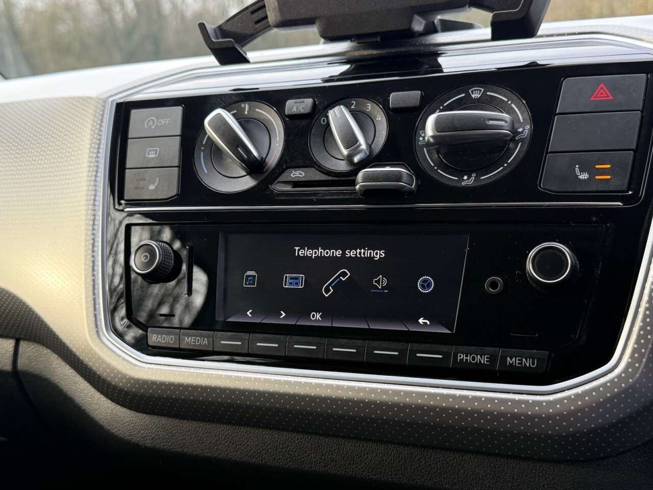 2019 VOLKSWAGEN UP! 2019 VOLKSWAGEN UP!