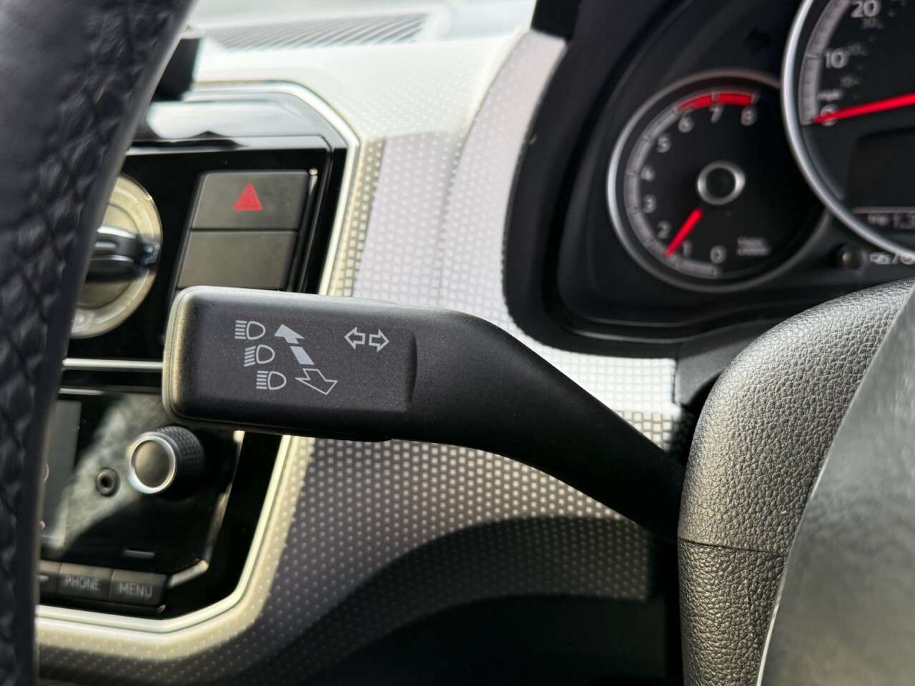 2019 VOLKSWAGEN UP! 2019 VOLKSWAGEN UP!