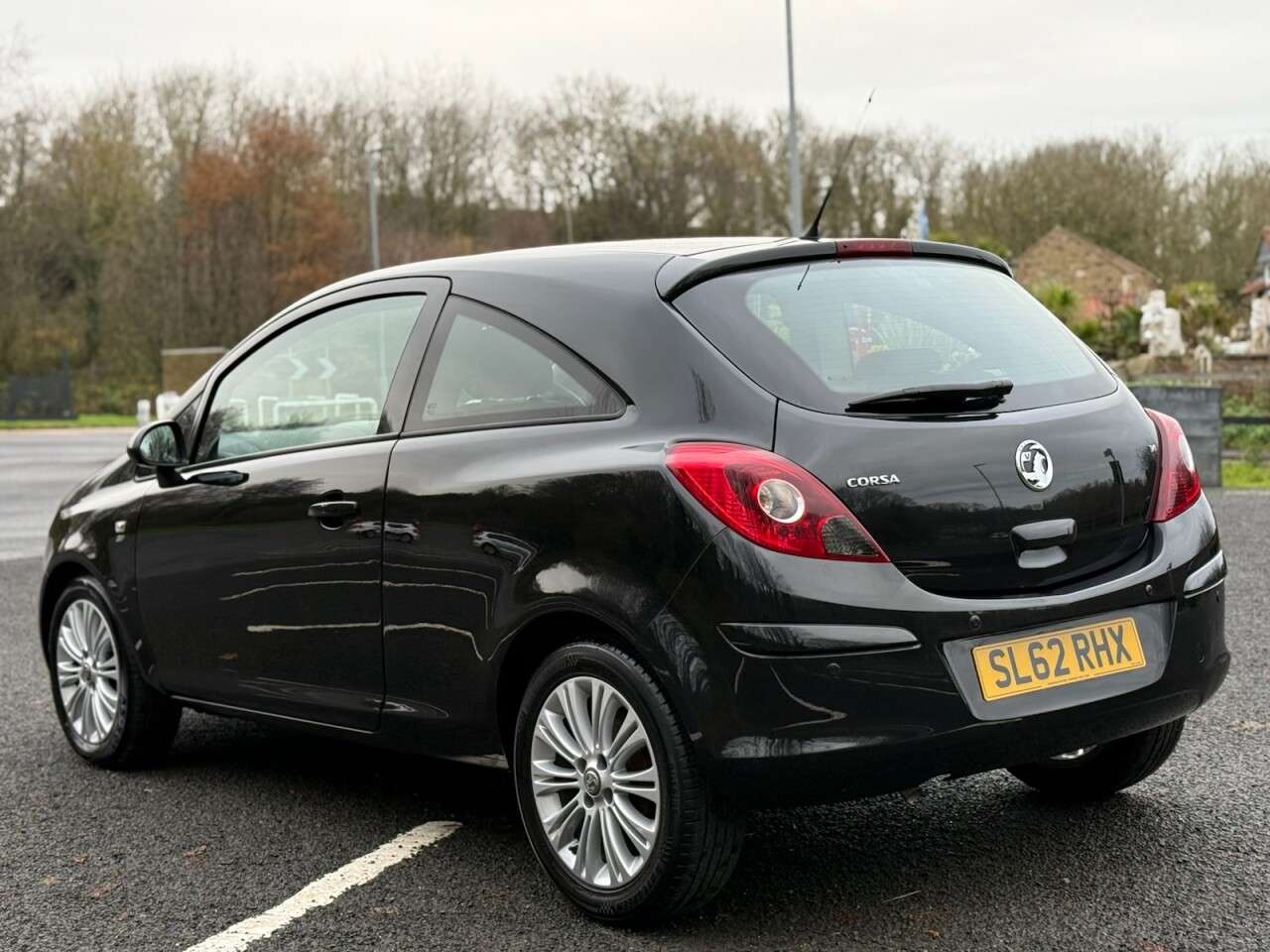 A 2012 VAUXHALL CORSA 1.4 16V SE Hatchback 3dr Petrol Auto Euro 5 (100 ps) SUPERB LOW MILEAGE EXA A 2012 VAUXHALL CORSA 1.4 16V SE Hatchback 3dr Petrol Auto Euro 5 (100 ps) SUPERB LOW MILEAGE EXA