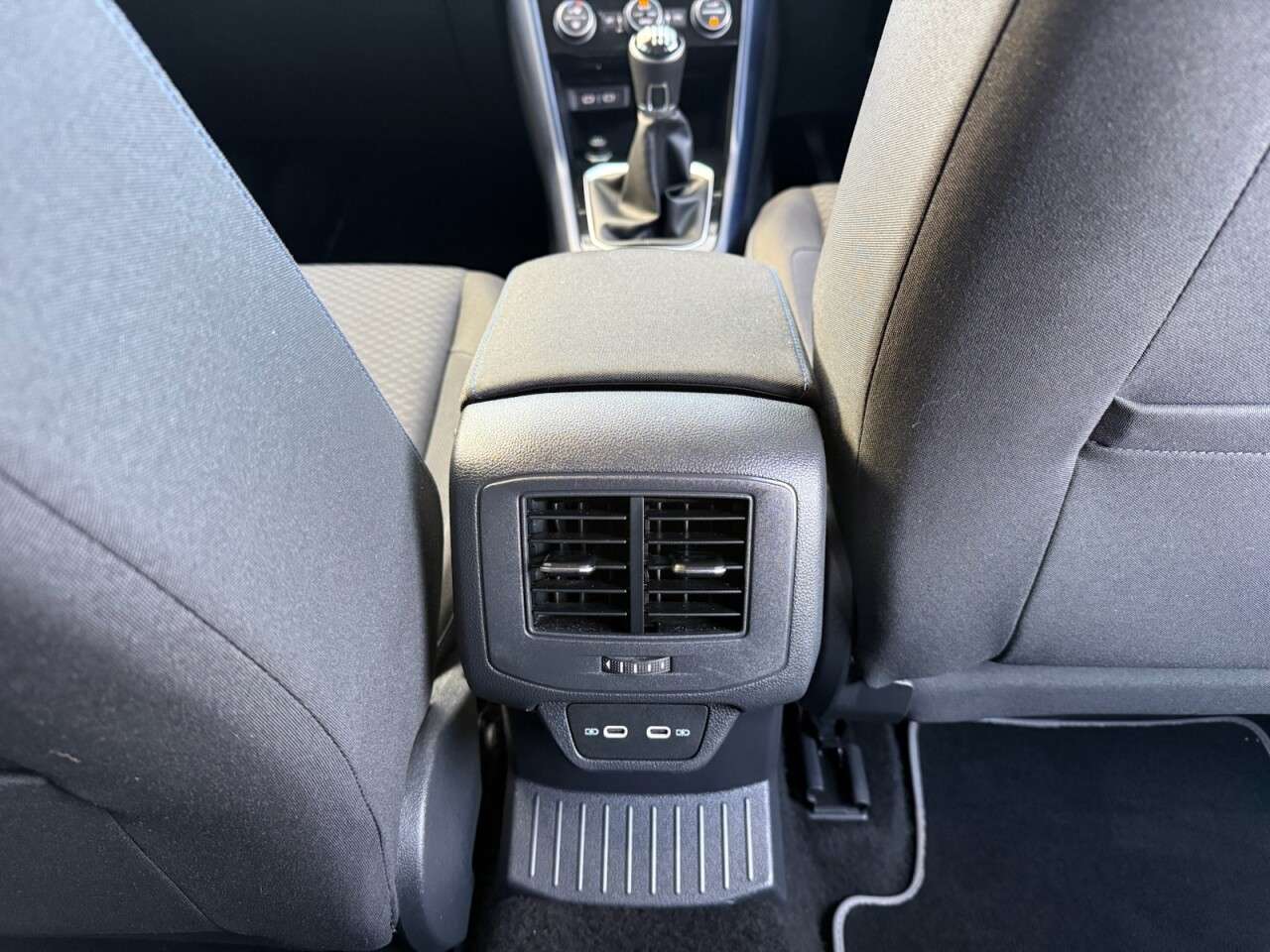 2021 VOLKSWAGEN T-ROC 2021 VOLKSWAGEN T-ROC