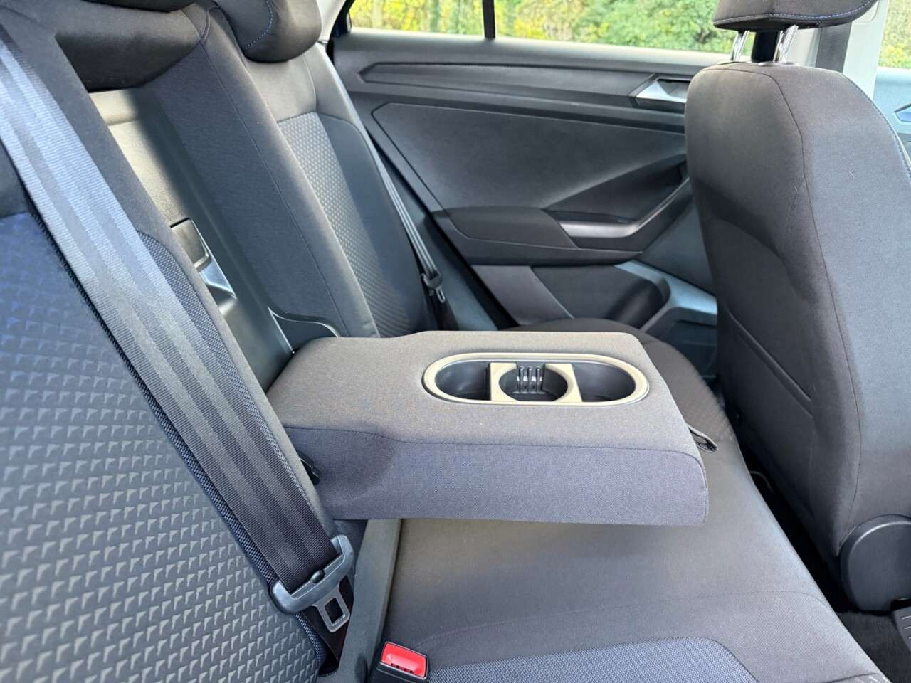 2021 VOLKSWAGEN T-ROC 2021 VOLKSWAGEN T-ROC