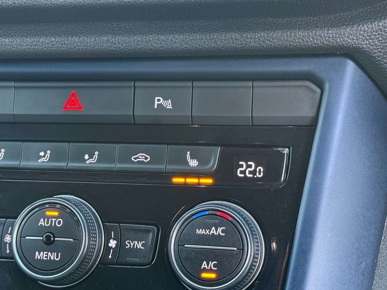 2021 VOLKSWAGEN T-ROC 2021 VOLKSWAGEN T-ROC