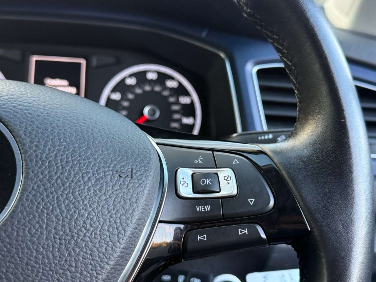 2021 VOLKSWAGEN T-ROC 2021 VOLKSWAGEN T-ROC