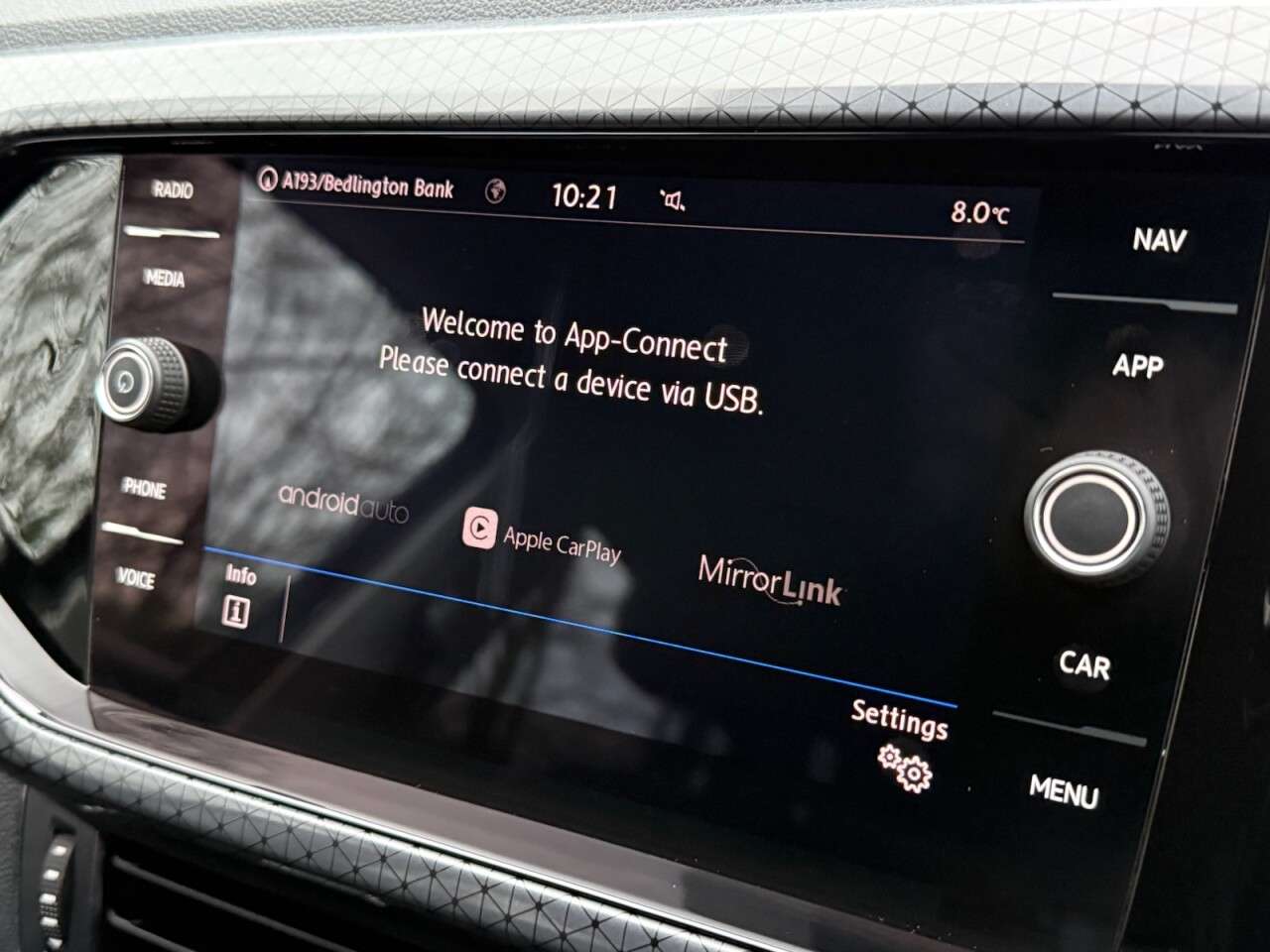 A 2019 VOLKSWAGEN T-CROSS 1.0 TSI SEL SUV 5dr Petrol Manual Euro 6 (s/s) (115 ps) A 2019 VOLKSWAGEN T-CROSS 1.0 TSI SEL SUV 5dr Petrol Manual Euro 6 (s/s) (115 ps)