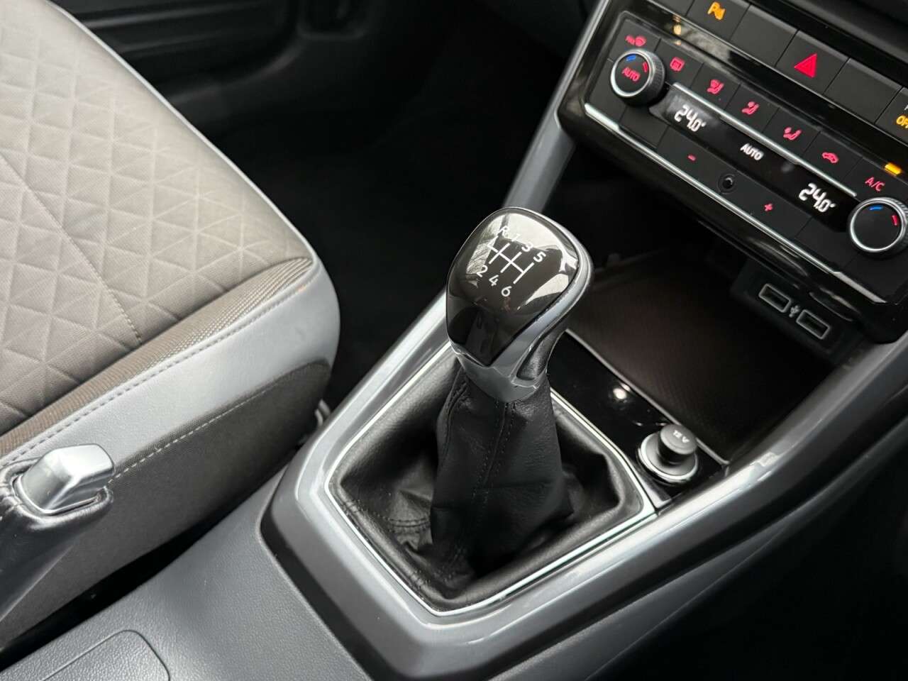 2019 VOLKSWAGEN T-CROSS 2019 VOLKSWAGEN T-CROSS