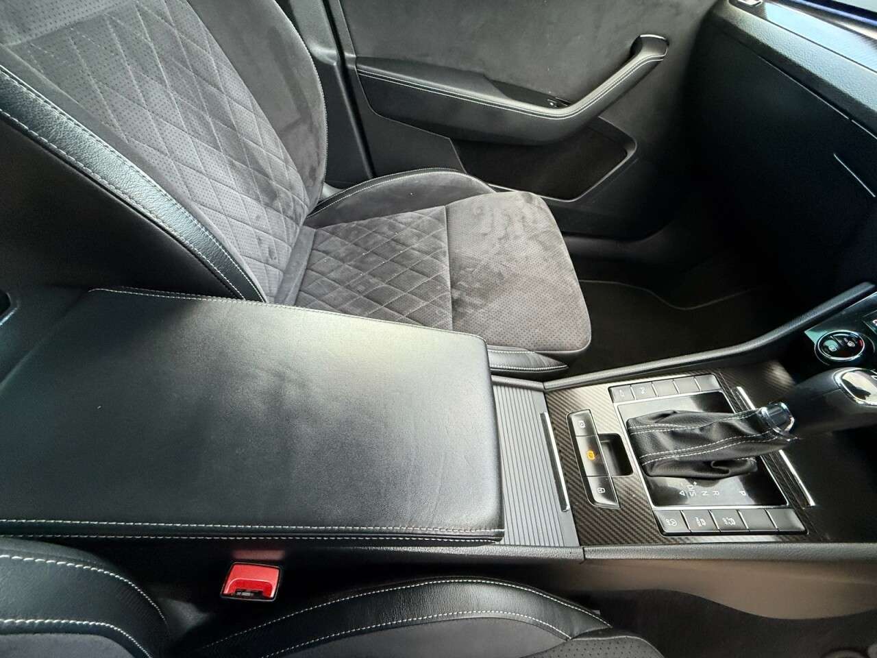 2020 SKODA SUPERB 2020 SKODA SUPERB