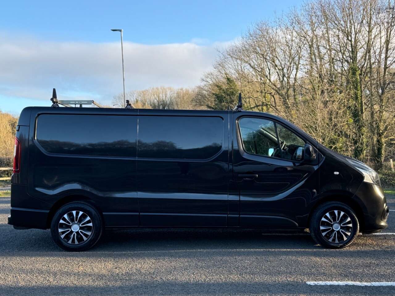 2019 NISSAN NV300 2019 NISSAN NV300