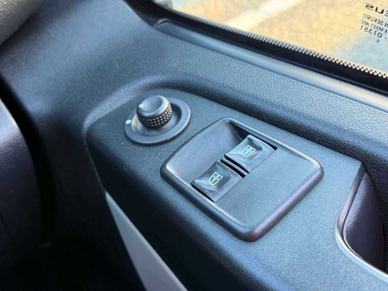 2019 NISSAN NV300 2019 NISSAN NV300