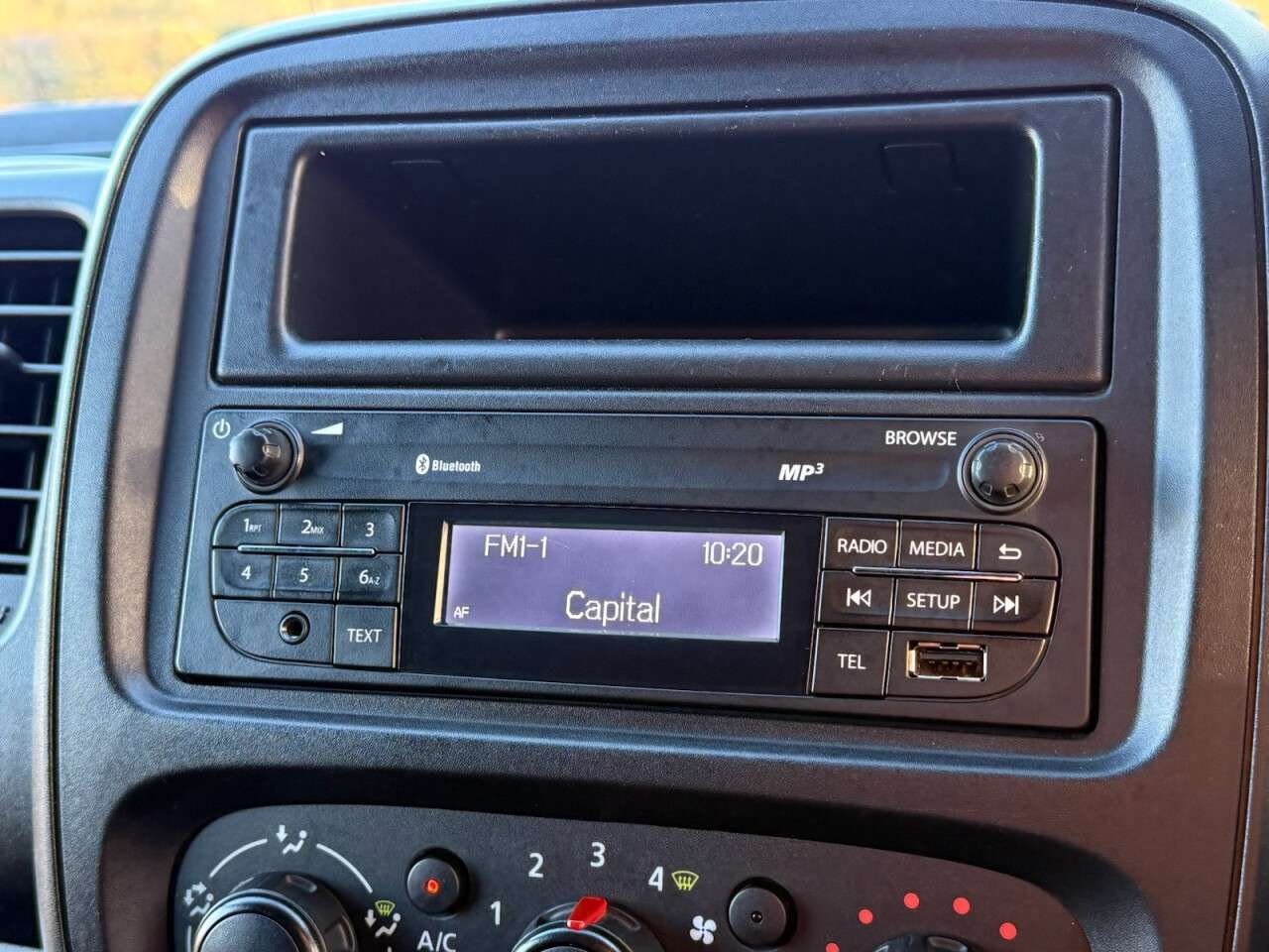 2019 NISSAN NV300 2019 NISSAN NV300