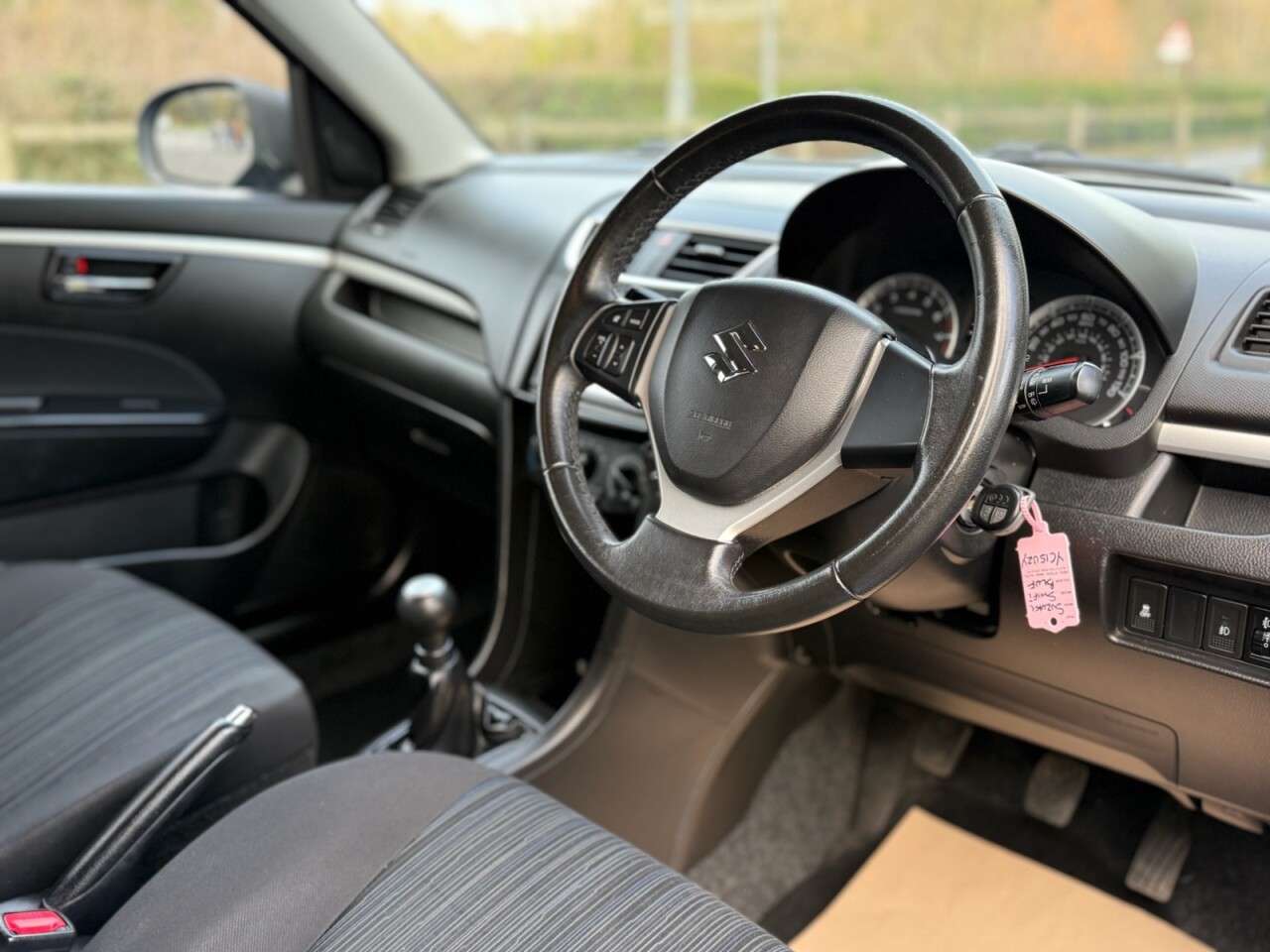 2015 SUZUKI SWIFT 2015 SUZUKI SWIFT