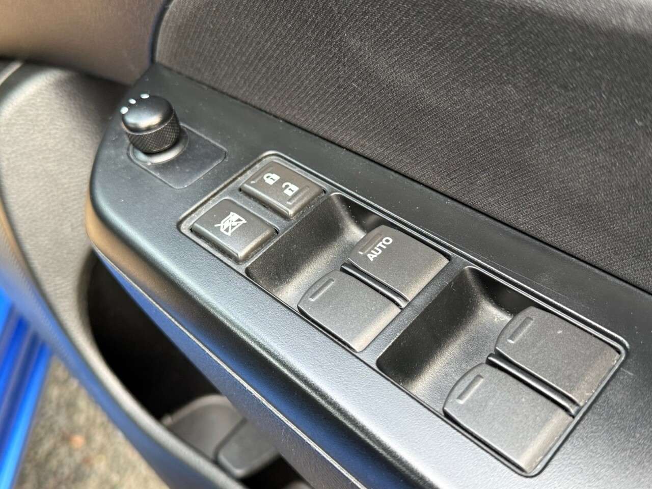 2015 SUZUKI SWIFT 2015 SUZUKI SWIFT