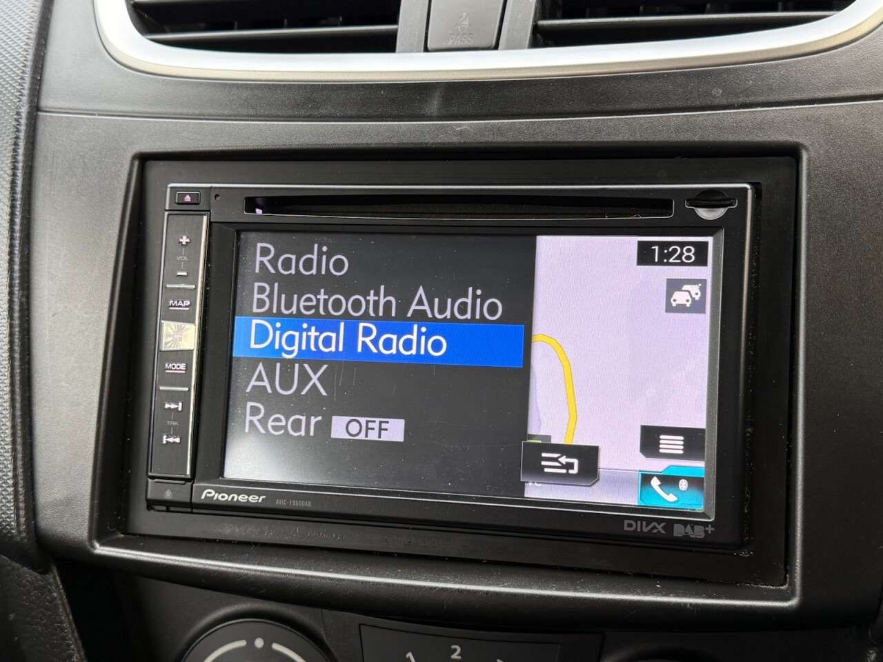 2015 SUZUKI SWIFT 2015 SUZUKI SWIFT