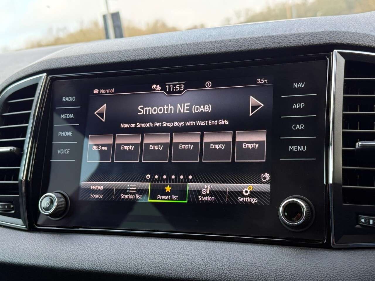 2021 SKODA KAROQ 2021 SKODA KAROQ