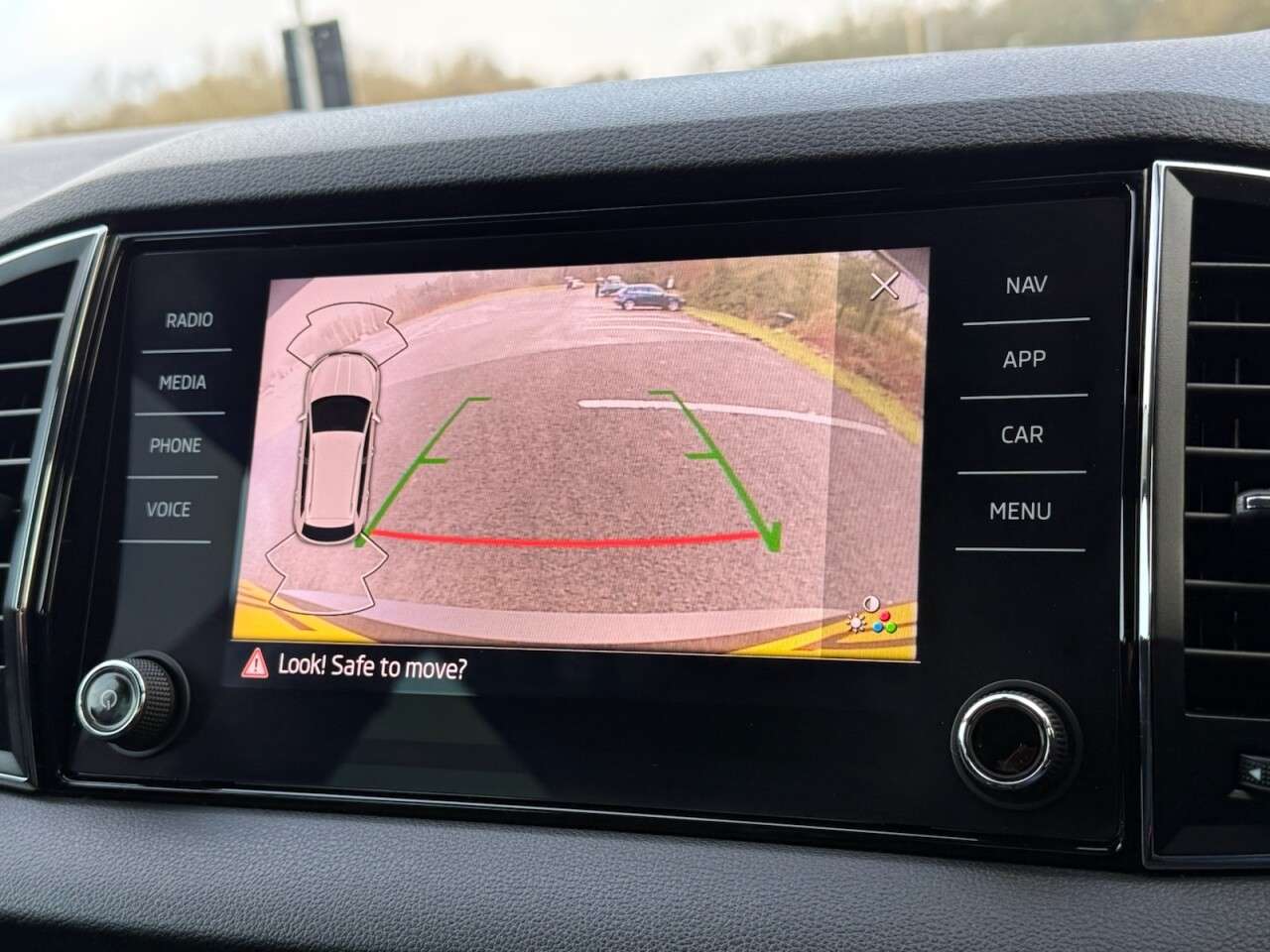 2021 SKODA KAROQ 2021 SKODA KAROQ