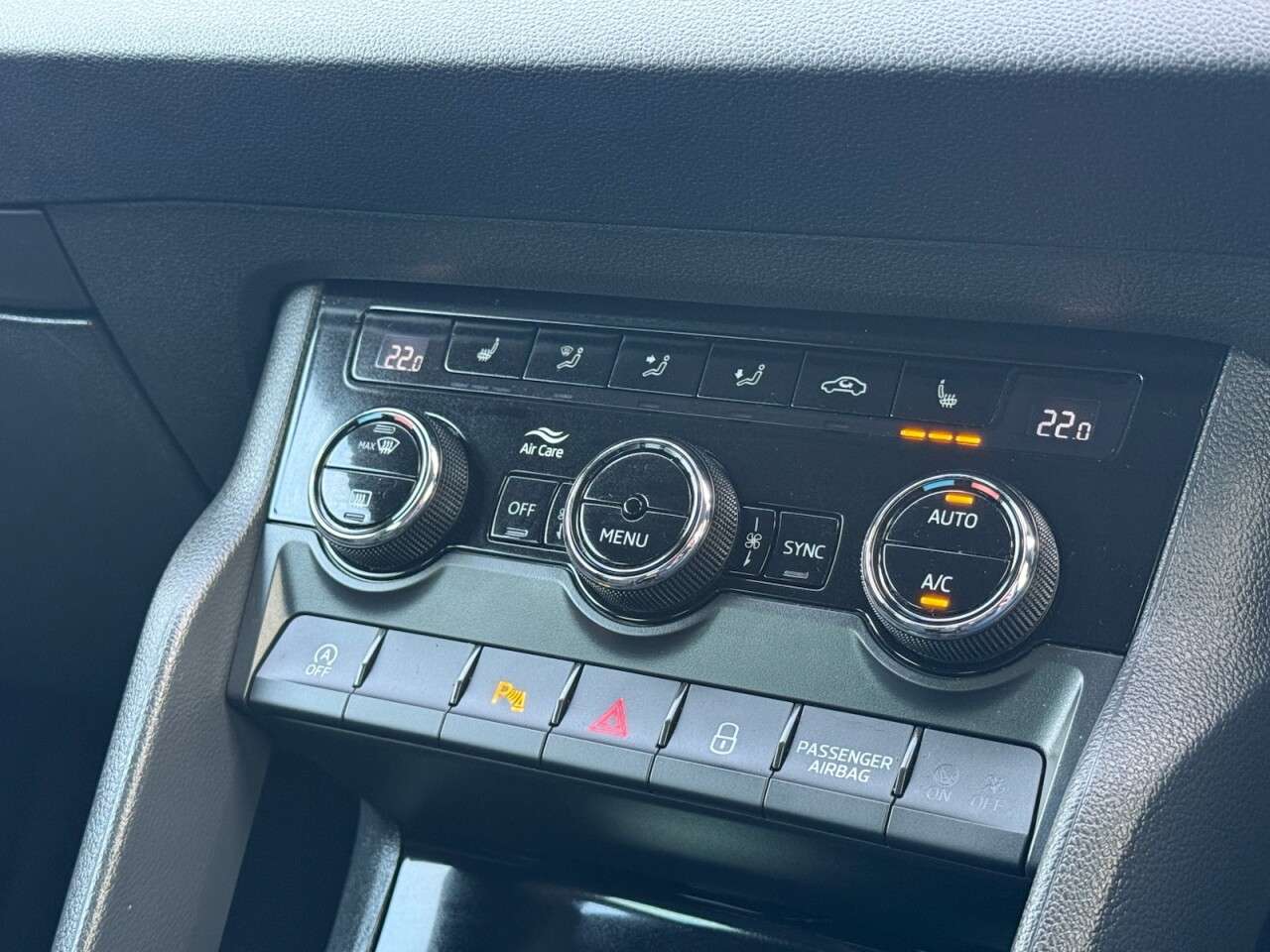 2021 SKODA KAROQ 2021 SKODA KAROQ