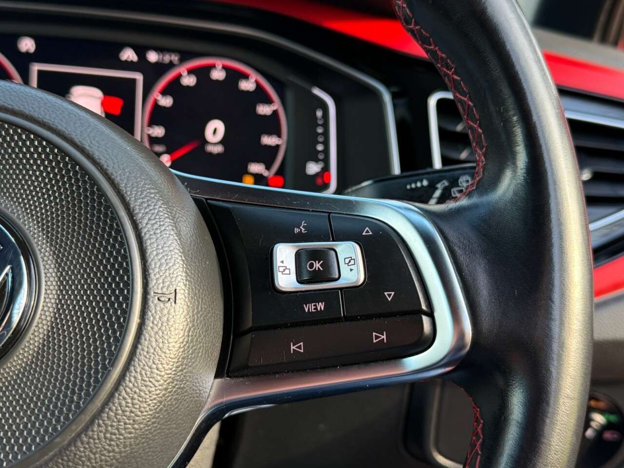 2018 VOLKSWAGEN POLO 2018 VOLKSWAGEN POLO