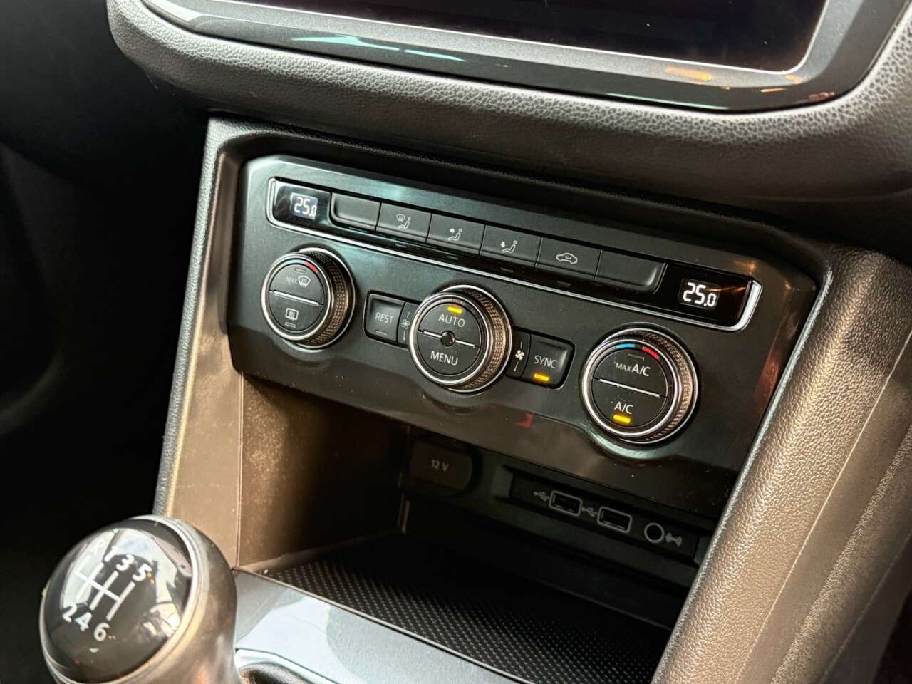 2019 VOLKSWAGEN TIGUAN 2019 VOLKSWAGEN TIGUAN