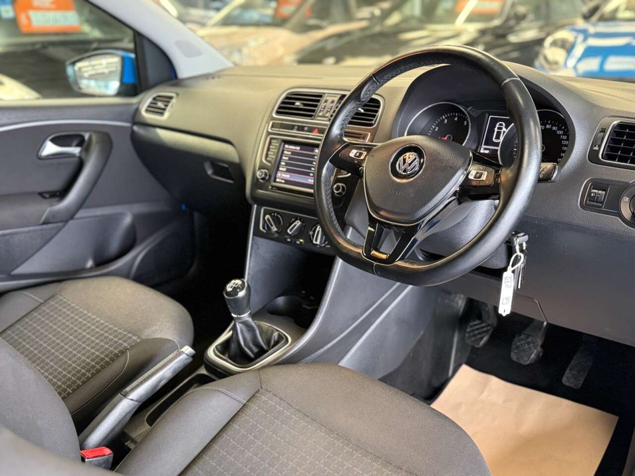 2014 VOLKSWAGEN POLO 2014 VOLKSWAGEN POLO