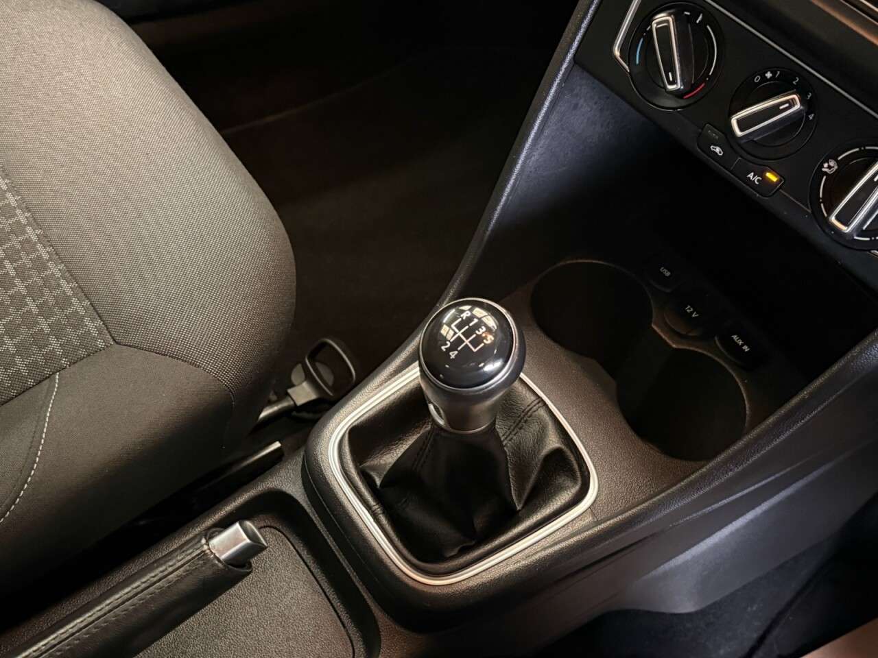 2014 VOLKSWAGEN POLO 2014 VOLKSWAGEN POLO