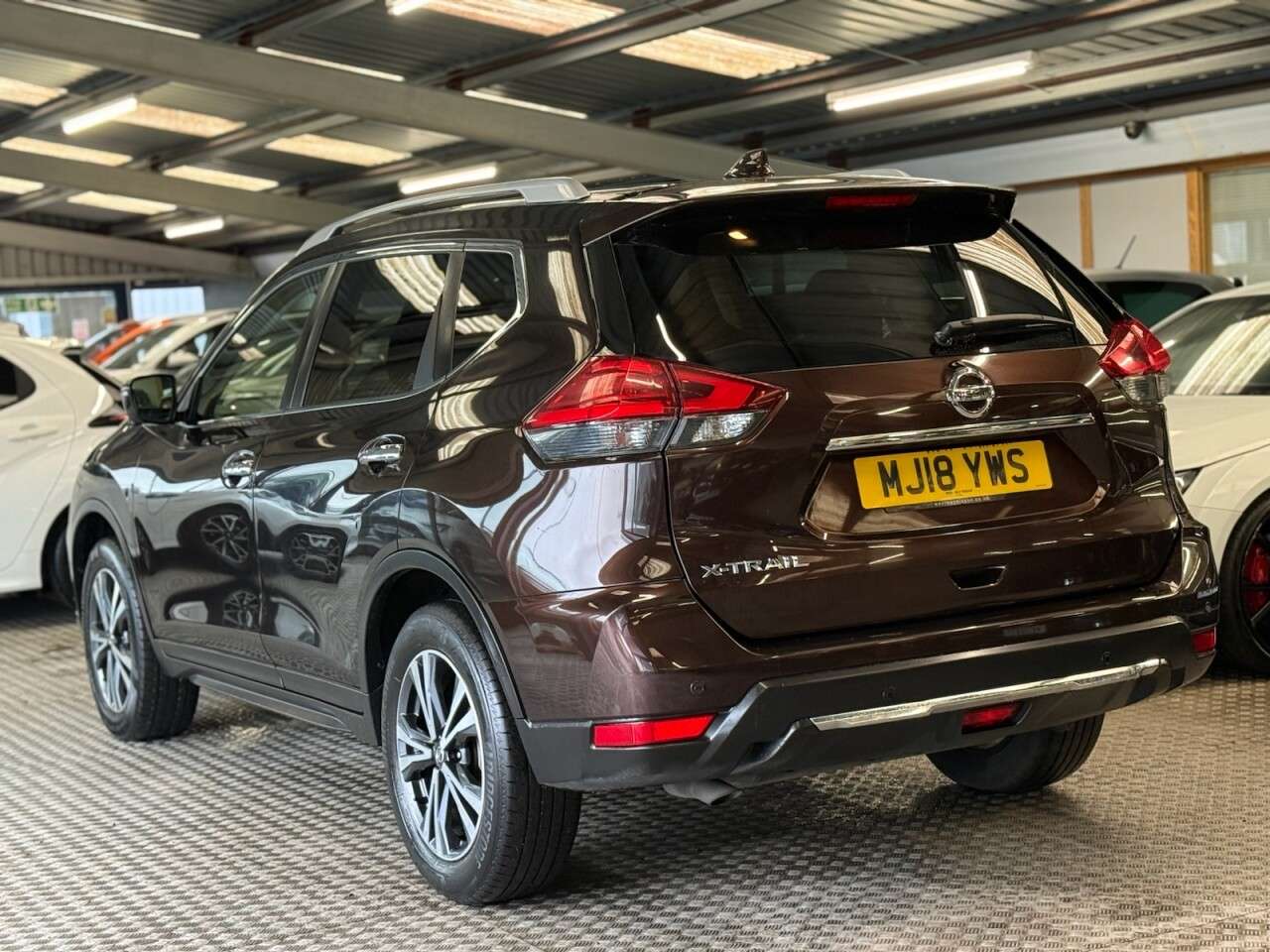 A 2018 NISSAN X-TRAIL 1.6 DIG-T N-Connecta SUV 5dr Petrol Manual Euro 6 (s/s) (163 ps) 1 OWNER FR A 2018 NISSAN X-TRAIL 1.6 DIG-T N-Connecta SUV 5dr Petrol Manual Euro 6 (s/s) (163 ps) 1 OWNER FR