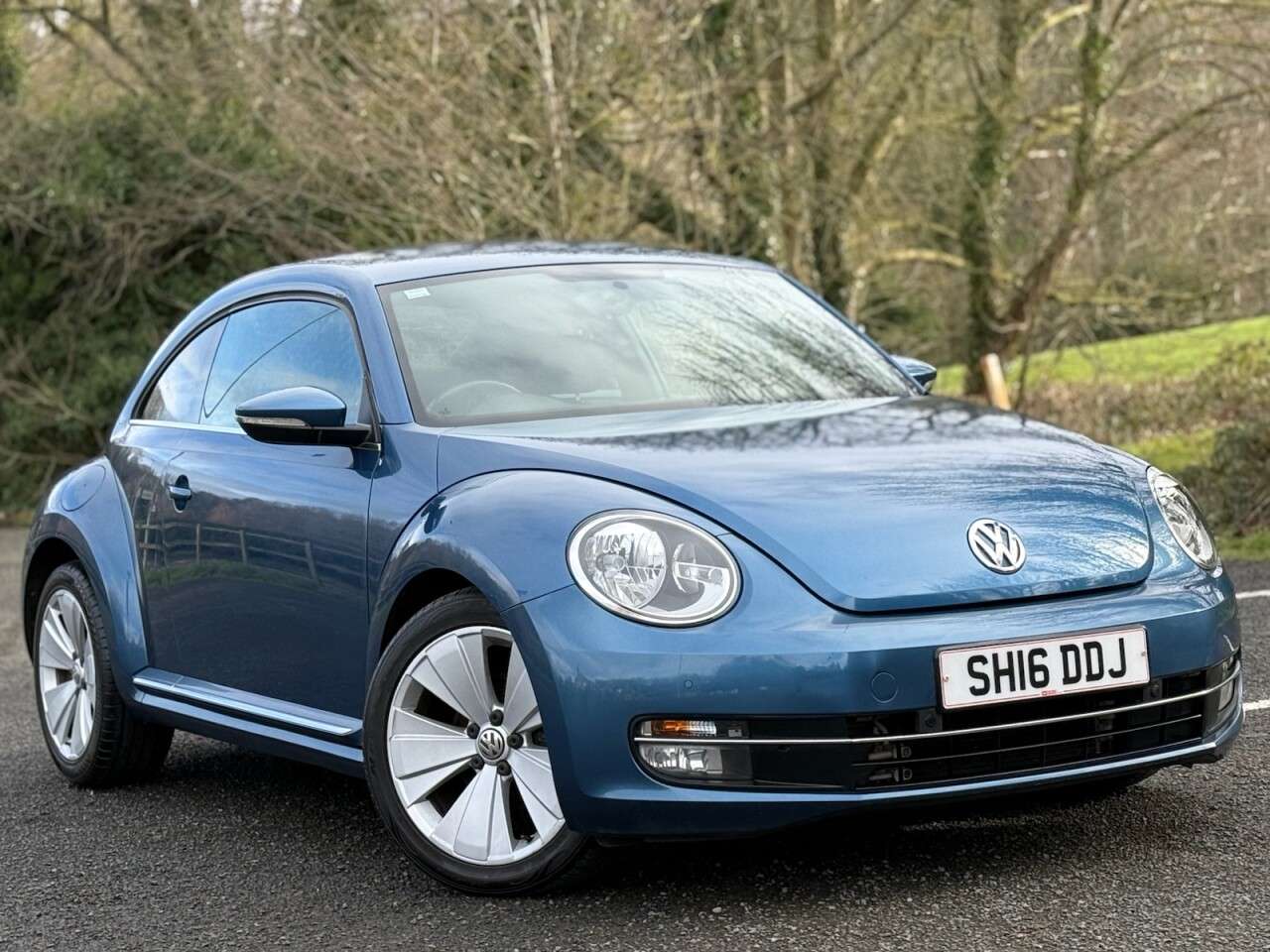 A 2016 VOLKSWAGEN BEETLE 2.0 TDI BlueMotion Tech Design Hatchback 3dr Diesel Manual Euro 6 (s/s) (11 A 2016 VOLKSWAGEN BEETLE 2.0 TDI BlueMotion Tech Design Hatchback 3dr Diesel Manual Euro 6 (s/s) (11